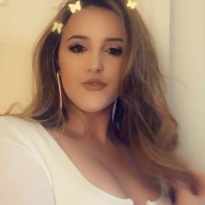 Meet your Posher, Ana